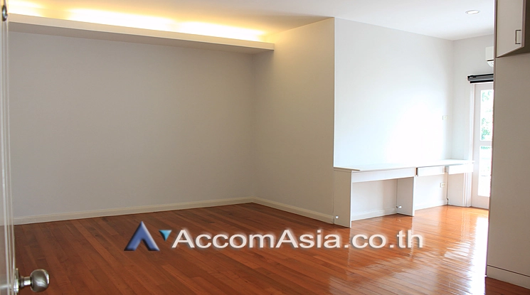 10  4 br House For Rent in Sukhumvit ,Bangkok BTS Ekkamai AA18598