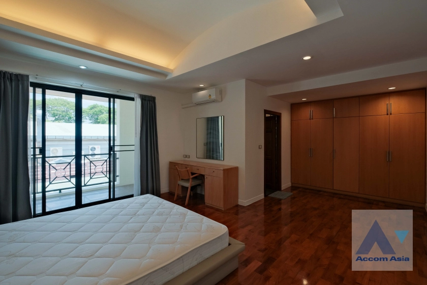 29  4 br House For Rent in sukhumvit ,Bangkok BTS Phra khanong AA18616