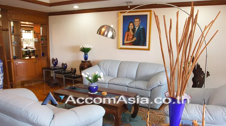  1  4 br Apartment For Rent in Sukhumvit ,Bangkok BTS Phrom Phong at Homely atmosphere 10279
