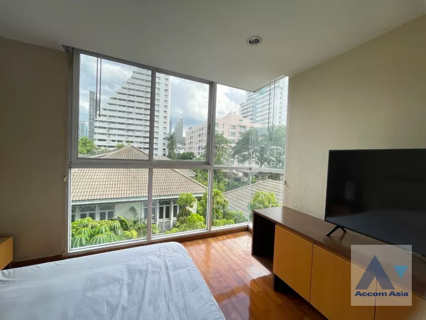 unit 3 Bedrooms  Condominium For Rent in Sukhumvit, Bangkok  near BTS Asok (AA18639)
