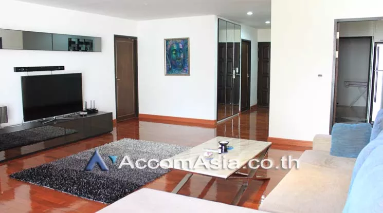 unit 3 Bedrooms  Condominium For Rent in Sukhumvit, Bangkok  near BTS Asok (AA18642)
