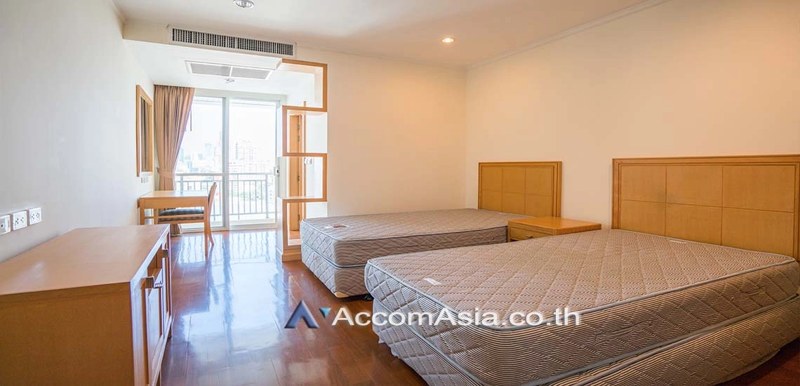 6  3 br Apartment For Rent in Sukhumvit ,Bangkok BTS Phrom Phong at Apartment with Top Facilities, Close to Emshere AA18646