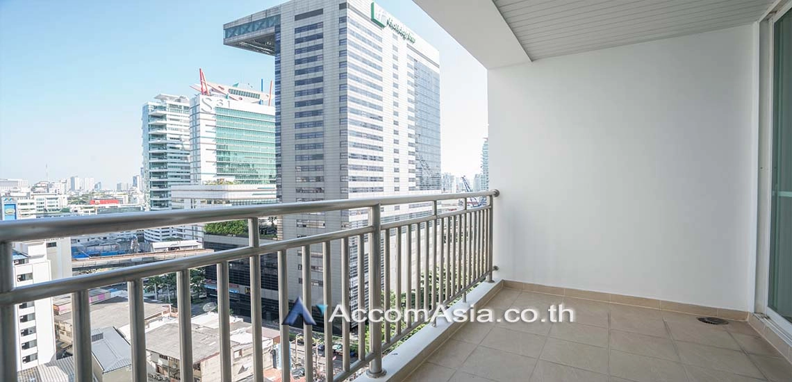 4  3 br Apartment For Rent in Sukhumvit ,Bangkok BTS Phrom Phong at Apartment with Top Facilities, Close to Emshere AA18646