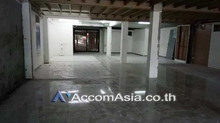  1  Retail / Showroom For Rent in bangna ,Bangkok BTS Udomsuk AA18648