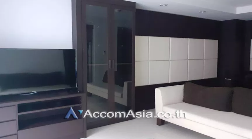  2 Bedrooms  Condominium For Rent & Sale in Sukhumvit, Bangkok  near BTS Ekkamai (AA18657)