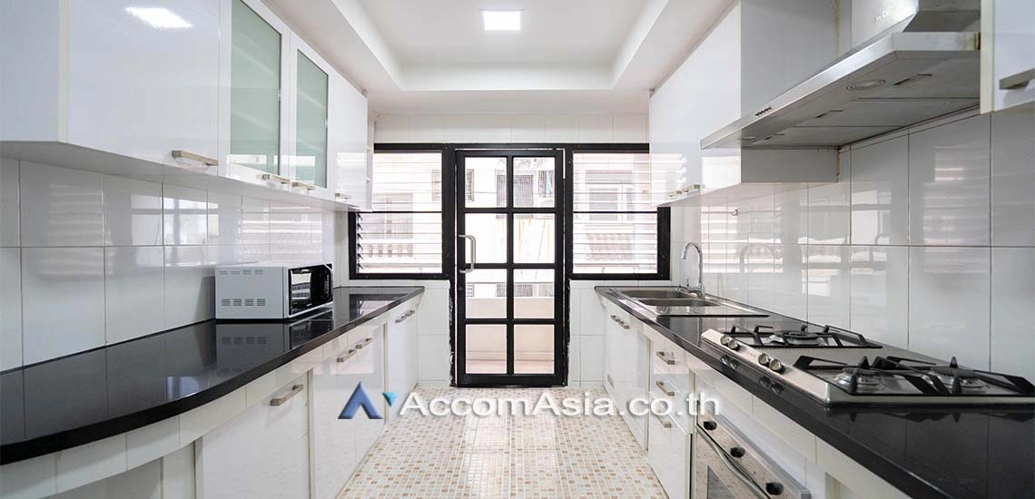 unitPet friendly |  3 Bedrooms  Apartment For Rent in Sukhumvit, Bangkok  near BTS Asok - MRT Sukhumvit (AA18693)