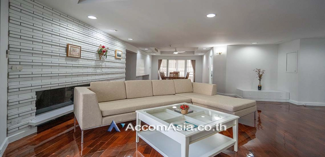 unitPet friendly |  3 Bedrooms  Apartment For Rent in Sukhumvit, Bangkok  near BTS Asok - MRT Sukhumvit (AA18693)