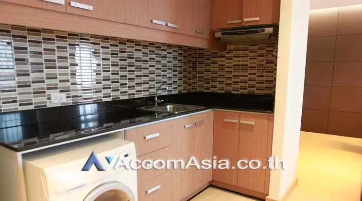 unit 2 Bedrooms  Apartment For Rent in Sukhumvit, Bangkok  near BTS Nana (AA18716)