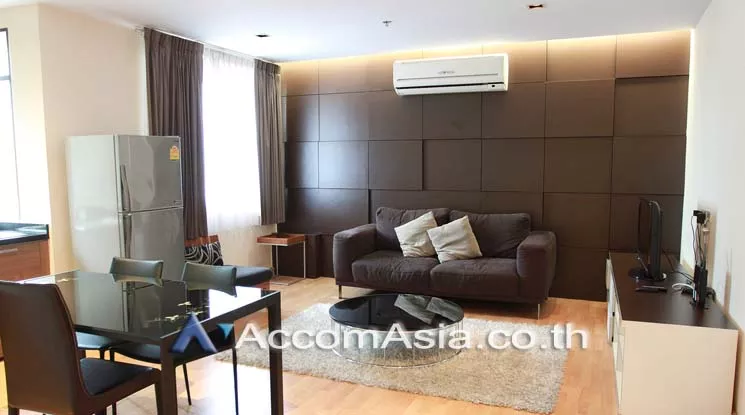  1 Bedroom  Apartment For Rent in Sukhumvit, Bangkok  near BTS Nana (AA18717)