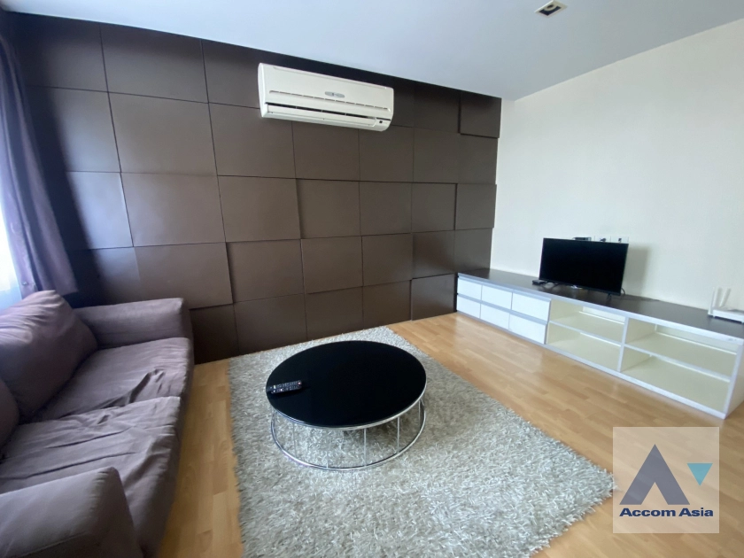 unit 1 Bedroom  Apartment For Rent in Sukhumvit, Bangkok  near BTS Nana (AA18717)
