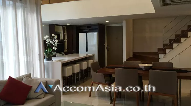 Duplex Condo, Pet friendly |  3 Bedrooms  Condominium For Rent in Sukhumvit, Bangkok  near BTS Phrom Phong (AA18735)