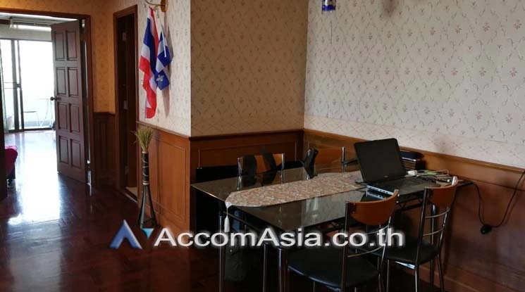unit 2 Bedrooms  Condominium For Rent in Sukhumvit, Bangkok  near BTS Phrom Phong (AA18785)