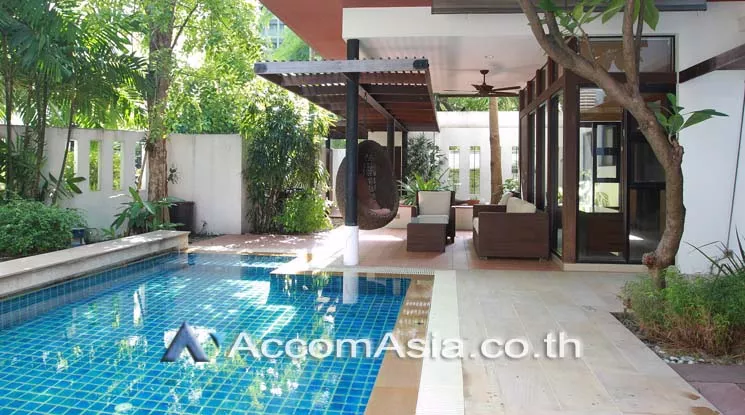  2  4 br House For Rent in Sukhumvit ,Bangkok BTS Thong Lo at A Peaceful Garden House AA18786