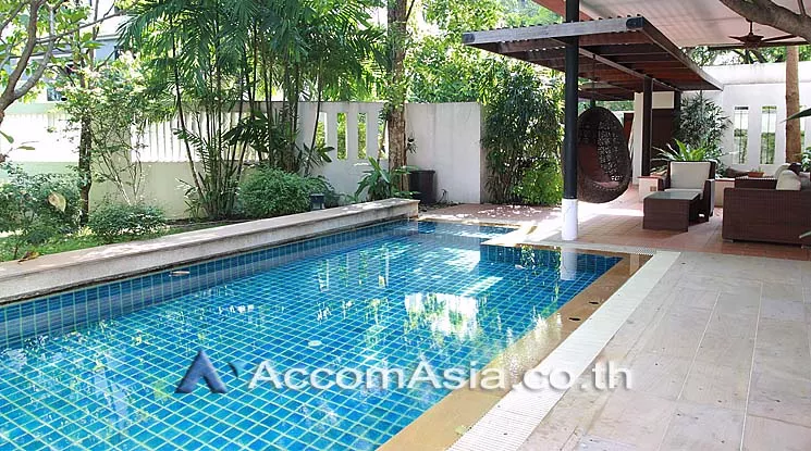 5  4 br House For Rent in Sukhumvit ,Bangkok BTS Thong Lo at A Peaceful Garden House AA18786