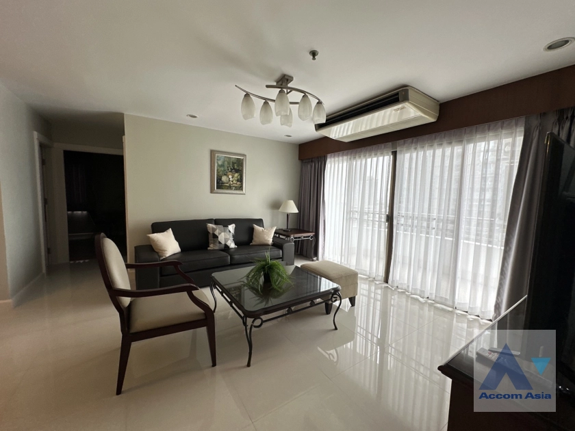 unit 3 Bedrooms  Condominium For Rent in Sukhumvit, Bangkok  near BTS Thong Lo (AA18797)