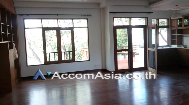 9  3 br House For Rent in sathorn ,Bangkok BTS Chong Nonsi AA18806