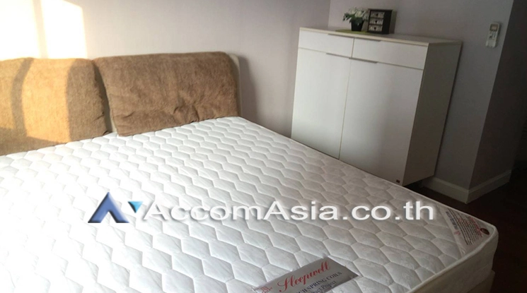 unit 2 Bedrooms  Condominium For Rent in Sathorn, Bangkok  near BRT Thanon Chan (AA18807)