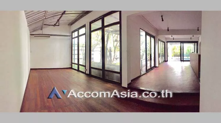 7  3 br House For Rent in Ploenchit ,Bangkok BTS Chitlom AA18836