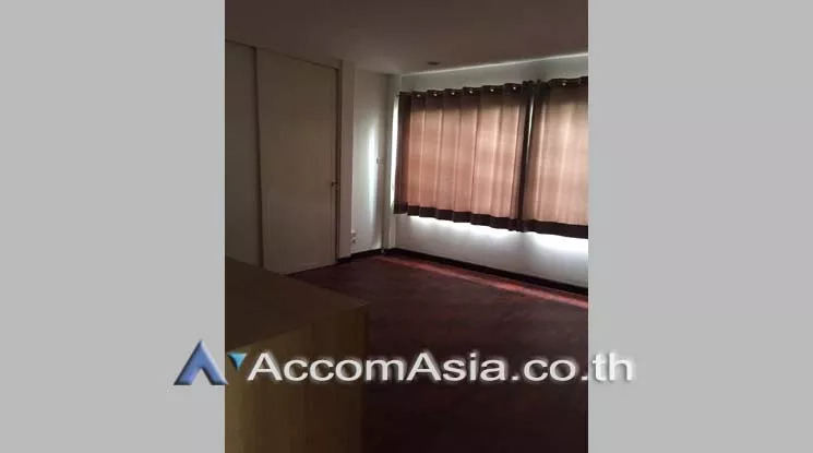 9  3 br House For Rent in Ploenchit ,Bangkok BTS Chitlom AA18836