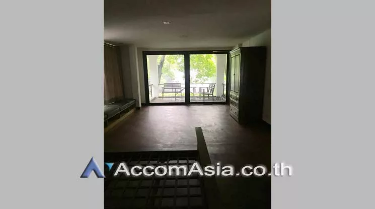 10  3 br House For Rent in ploenchit ,Bangkok BTS Chitlom AA18836