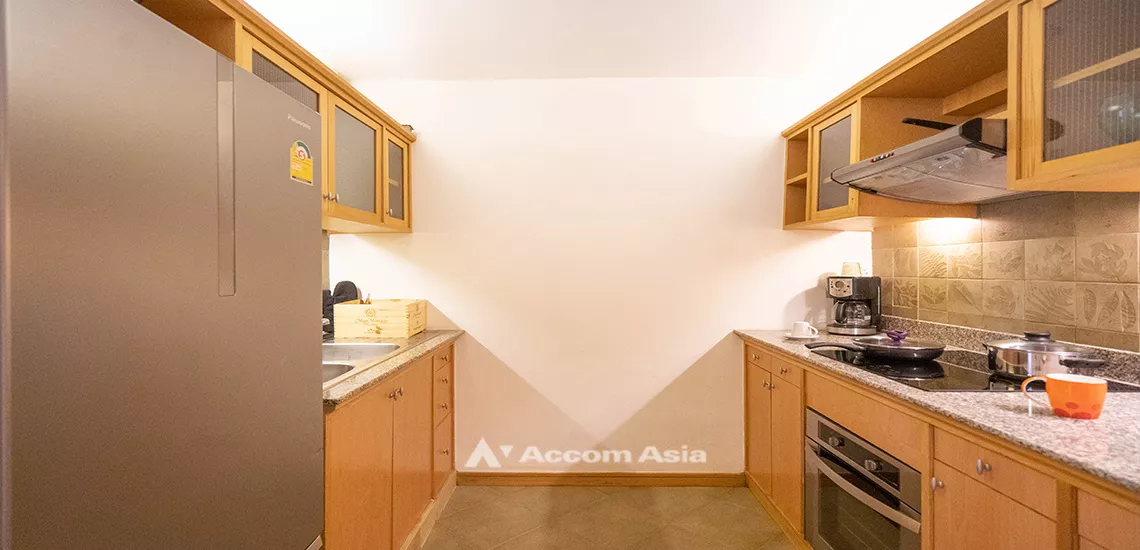 unitPet friendly |  3 Bedrooms  Apartment For Rent in Sathorn, Bangkok  near MRT Lumphini (AA18838)