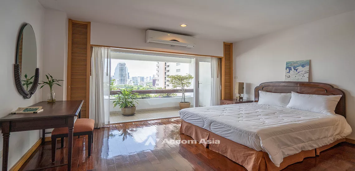 5  3 br Apartment For Rent in Sathorn ,Bangkok MRT Lumphini at Living with natural AA18838
