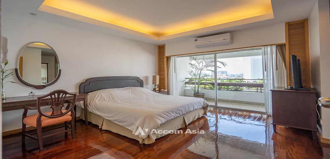 7  3 br Apartment For Rent in Sathorn ,Bangkok MRT Lumphini at Living with natural AA18838