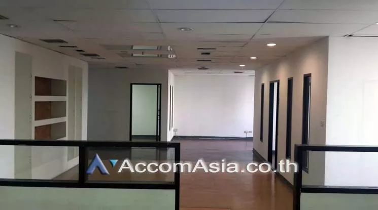 7  Office Space For Rent in Sathorn ,Bangkok BRT Thanon Chan at LPN Tower Nang Linchee AA18844