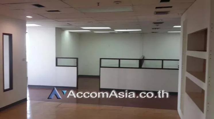 8  Office Space For Rent in Sathorn ,Bangkok BRT Thanon Chan at LPN Tower Nang Linchee AA18844