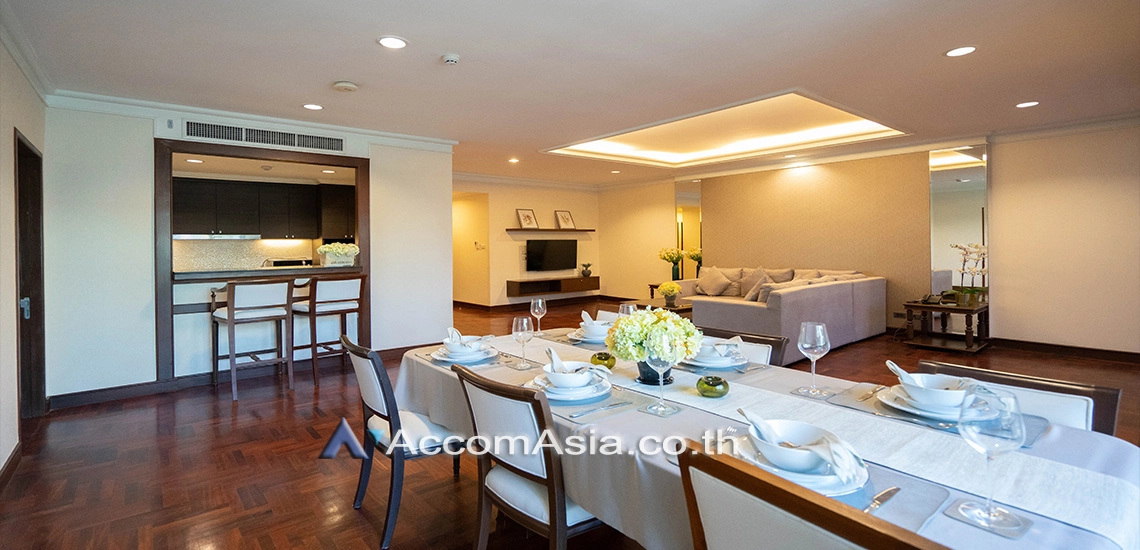 unit 2 Bedrooms  Apartment For Rent in Ploenchit, Bangkok  near BTS Ploenchit (AA18846)