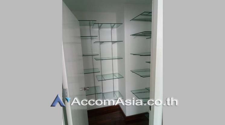 11  3 br Apartment For Rent in Sathorn ,Bangkok BTS Surasak at Central Area of Sathon A Short Walk to BTS Surasak AA18849