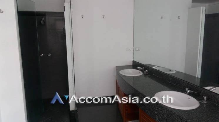 13  3 br Apartment For Rent in Sathorn ,Bangkok BTS Surasak at Central Area of Sathon A Short Walk to BTS Surasak AA18849