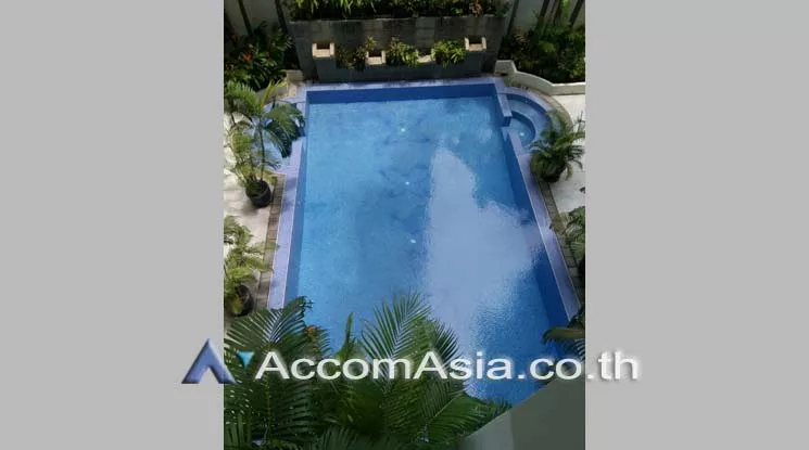 14  3 br Apartment For Rent in Sathorn ,Bangkok BTS Surasak at The spacious greenery apartment AA18849