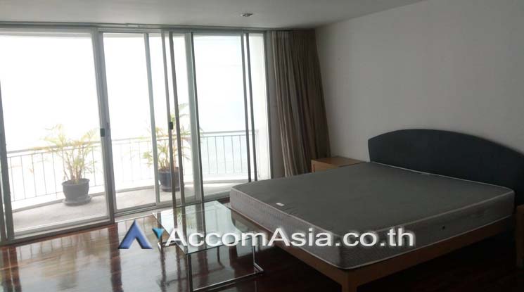 4  3 br Apartment For Rent in Sathorn ,Bangkok BTS Surasak at Central Area of Sathon A Short Walk to BTS Surasak AA18849