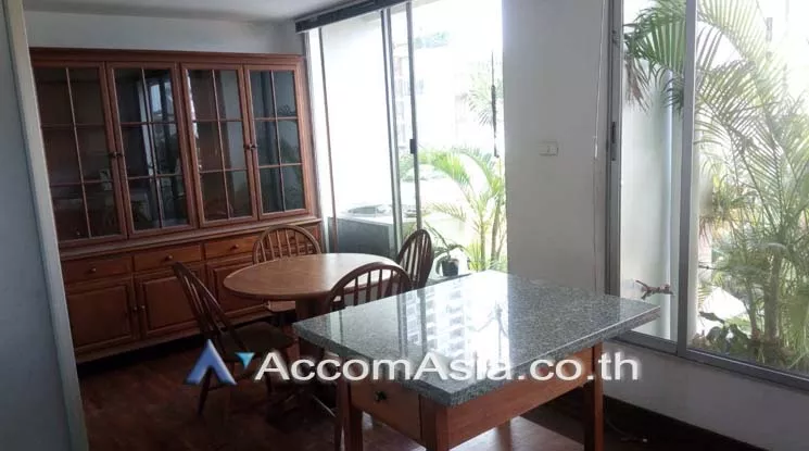 10  3 br Apartment For Rent in Sathorn ,Bangkok BTS Surasak at The spacious greenery apartment AA18849