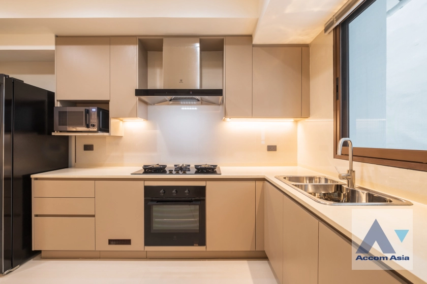 9  3 br Apartment for rent and sale in Sukhumvit ,Bangkok BTS Ekkamai at Classic contemporary 10284