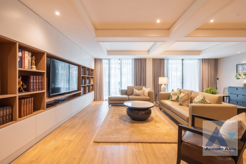 6  3 br Apartment for rent and sale in Sukhumvit ,Bangkok BTS Ekkamai at Classic contemporary 10284