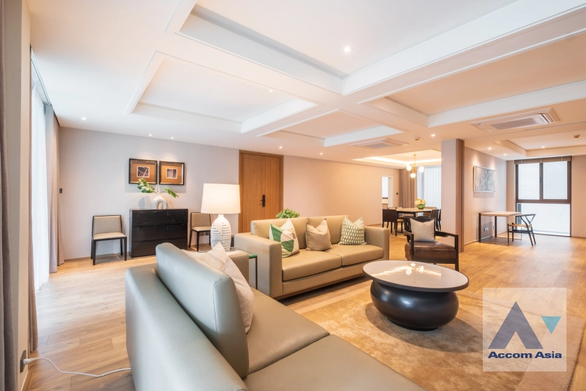 8  3 br Apartment for rent and sale in Sukhumvit ,Bangkok BTS Ekkamai at Classic contemporary 10284