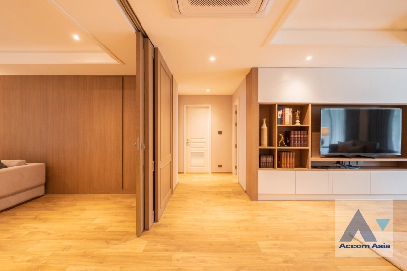 12  3 br Apartment for rent and sale in Sukhumvit ,Bangkok BTS Ekkamai at Classic contemporary 10284