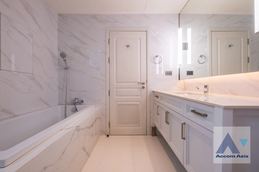 20  3 br Apartment for rent and sale in Sukhumvit ,Bangkok BTS Ekkamai at Classic contemporary 10284