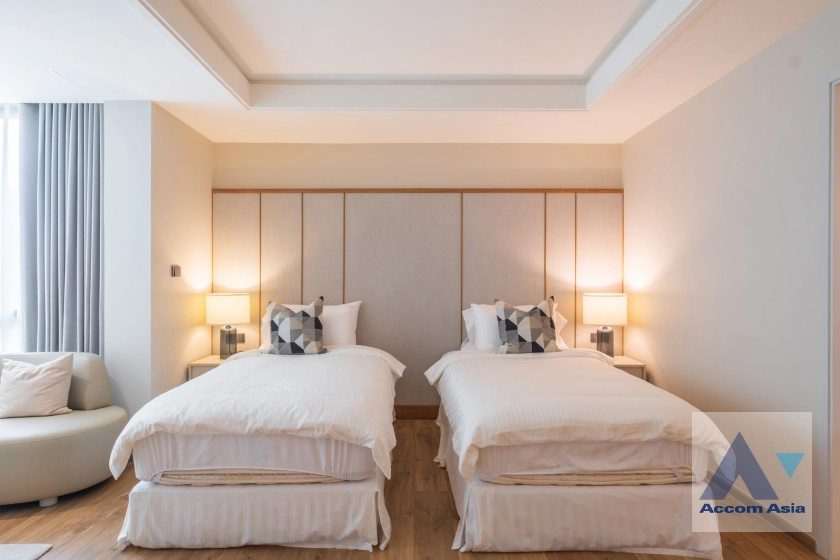 22  3 br Apartment for rent and sale in Sukhumvit ,Bangkok BTS Ekkamai at Classic contemporary 10284