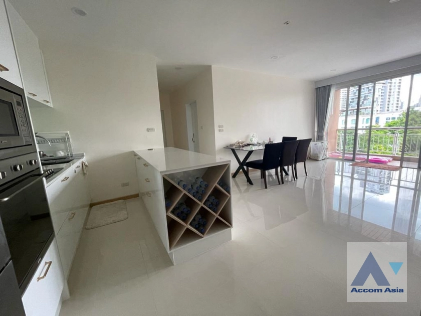 unit 2 Bedrooms  Condominium For Rent in Sukhumvit, Bangkok  near BTS Phrom Phong (AA18883)