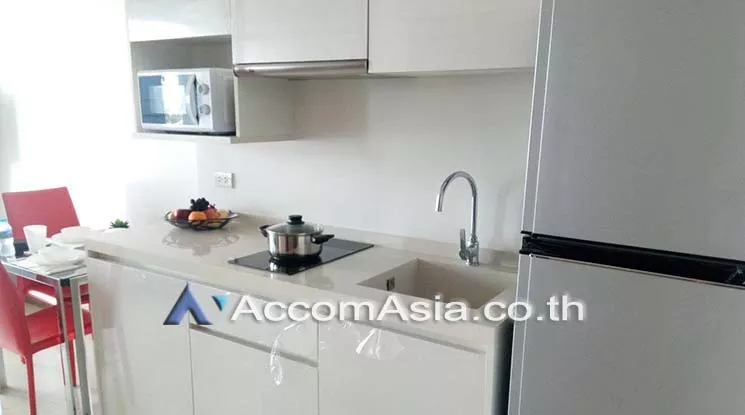 unit 1 Bedroom  Condominium For Sale in Sukhumvit, Bangkok  near BTS Phrom Phong (AA18894)