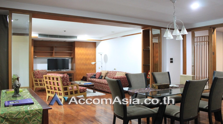 unitPet friendly |  3 Bedrooms  Condominium For Rent in Ploenchit, Bangkok  near BTS Chitlom (21150)