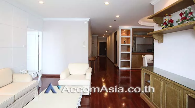 2 Bedrooms  Condominium For Rent in Ploenchit, Bangkok  near BTS Chitlom (AA18911)