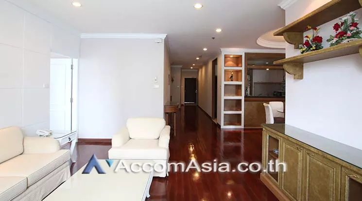 unit 2 Bedrooms  Condominium For Rent in Ploenchit, Bangkok  near BTS Chitlom (AA18911)
