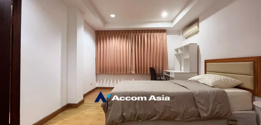 10  2 br Apartment For Rent in Sukhumvit ,Bangkok BTS Phra khanong at Stylish Low Rise Residence AA18920