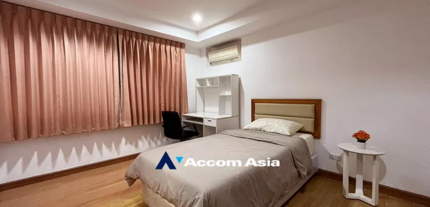 11  2 br Apartment For Rent in Sukhumvit ,Bangkok BTS Phra khanong at Stylish Low Rise Residence AA18920