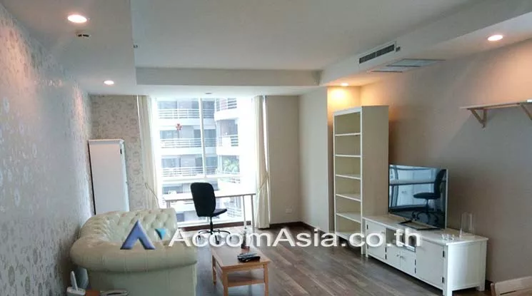 unit 2 Bedrooms  Condominium For Rent in Ploenchit, Bangkok  near BTS Ratchadamri (AA18942)