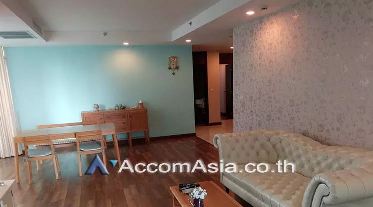 unit 2 Bedrooms  Condominium For Rent in Ploenchit, Bangkok  near BTS Ratchadamri (AA18942)